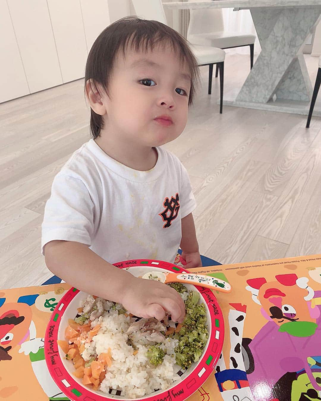 川崎希さんのインスタグラム写真 - (川崎希Instagram)「おちびーぬのごはん🥕💓💓💓 #babyfood #quinoa  #お米にはキヌアを混ぜて炊いてるよ #vivaperu」4月14日 13時21分 - kawasakinozomi