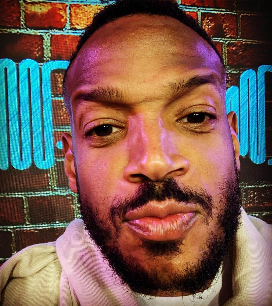 マーロン・ウェイアンズさんのインスタグラム写真 - (マーロン・ウェイアンズInstagram)「My face after ripping the Shit out the stage tonight @improvraleigh now headed to turn the fuck up at the after party at #farotagenationlounge」4月14日 14時18分 - marlonwayans