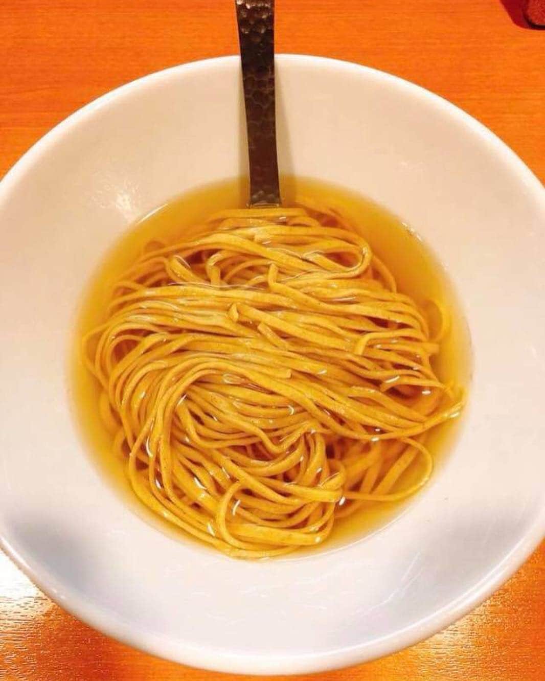 "TERIYAKI" テリヤキ編集部さんのインスタグラム写真 - ("TERIYAKI" テリヤキ編集部Instagram)「⠀ ⠀~TERIYAKI美食倶楽部開催店~⠀ ⠀ TERIYAKI美食倶楽部では、ほぼ毎日素敵なオフ会を開催しています。⠀ ⠀ 東京に限らず、全国各地で様々な逸品を食べる至高のオンラインサロン。⠀ ⠀ 気になる方は @teriyaki_jp  のプロフィールからチェック。⠀ ⠀ -----------------------------------⠀ ⠀【おだしと小麦一三〇】@京都⠀⠀⠀⠀⠀ ⠀⠀ ラーメンではなく、イサオを食べることができるお店❗️⠀ ⠀ お出汁の透き通った旨味に、美味しいと感じること間違いありません✨⠀ ⠀ 京都を訪れたら是非とも訪れて頂きたいお店です😍⠀ ⠀ -----------------------------------⠀ ⠀【Odashitokomugi Isao】@⠀Kyoto⠀⠀ ⠀ A restaurant where you can eat Isao instead of ramen❗️⠀ ⠀ There is no doubt that the clear taste of the soup will feel delicious. ✨⠀⠀ ⠀ It is a shop that you want to visit by all means when you visit Kyoto 😍⠀ ⠀ -----------------------------------⠀ #テリヤキ  #本当に旨い  #美食  #美食倶楽部  #鮨会 #写真好きな人と繋がりたい  #グルメ好きな人と繋がりたい  #美味しいもの好きな人と繋がりたい  #いいね返し #ファインダー越しの世界  #美味しいお店  #food #foodstagram  #foodporn  #delicious #イサオ #おだしと小麦一三〇 #一三〇 #京都 #京都グルメ #京都旅行  #お出汁 #小麦」4月14日 14時22分 - teriyaki_jp