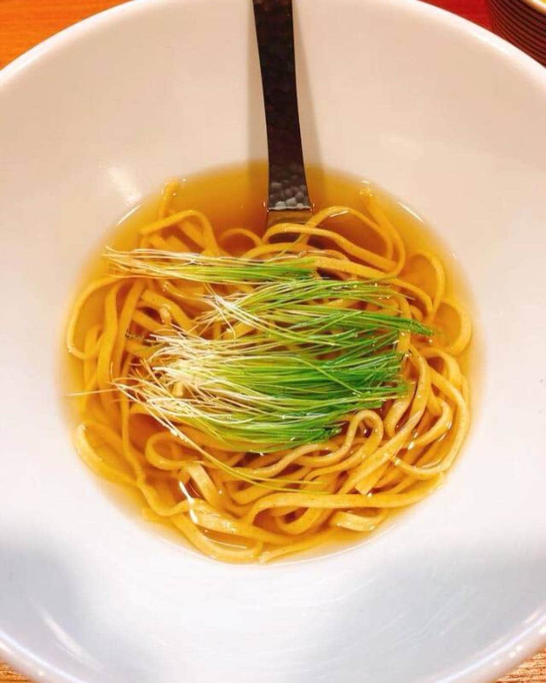 "TERIYAKI" テリヤキ編集部さんのインスタグラム写真 - ("TERIYAKI" テリヤキ編集部Instagram)「⠀ ⠀~TERIYAKI美食倶楽部開催店~⠀ ⠀ TERIYAKI美食倶楽部では、ほぼ毎日素敵なオフ会を開催しています。⠀ ⠀ 東京に限らず、全国各地で様々な逸品を食べる至高のオンラインサロン。⠀ ⠀ 気になる方は @teriyaki_jp  のプロフィールからチェック。⠀ ⠀ -----------------------------------⠀ ⠀【おだしと小麦一三〇】@京都⠀⠀⠀⠀⠀ ⠀⠀ ラーメンではなく、イサオを食べることができるお店❗️⠀ ⠀ お出汁の透き通った旨味に、美味しいと感じること間違いありません✨⠀ ⠀ 京都を訪れたら是非とも訪れて頂きたいお店です😍⠀ ⠀ -----------------------------------⠀ ⠀【Odashitokomugi Isao】@⠀Kyoto⠀⠀ ⠀ A restaurant where you can eat Isao instead of ramen❗️⠀ ⠀ There is no doubt that the clear taste of the soup will feel delicious. ✨⠀⠀ ⠀ It is a shop that you want to visit by all means when you visit Kyoto 😍⠀ ⠀ -----------------------------------⠀ #テリヤキ  #本当に旨い  #美食  #美食倶楽部  #鮨会 #写真好きな人と繋がりたい  #グルメ好きな人と繋がりたい  #美味しいもの好きな人と繋がりたい  #いいね返し #ファインダー越しの世界  #美味しいお店  #food #foodstagram  #foodporn  #delicious #イサオ #おだしと小麦一三〇 #一三〇 #京都 #京都グルメ #京都旅行  #お出汁 #小麦」4月14日 14時22分 - teriyaki_jp