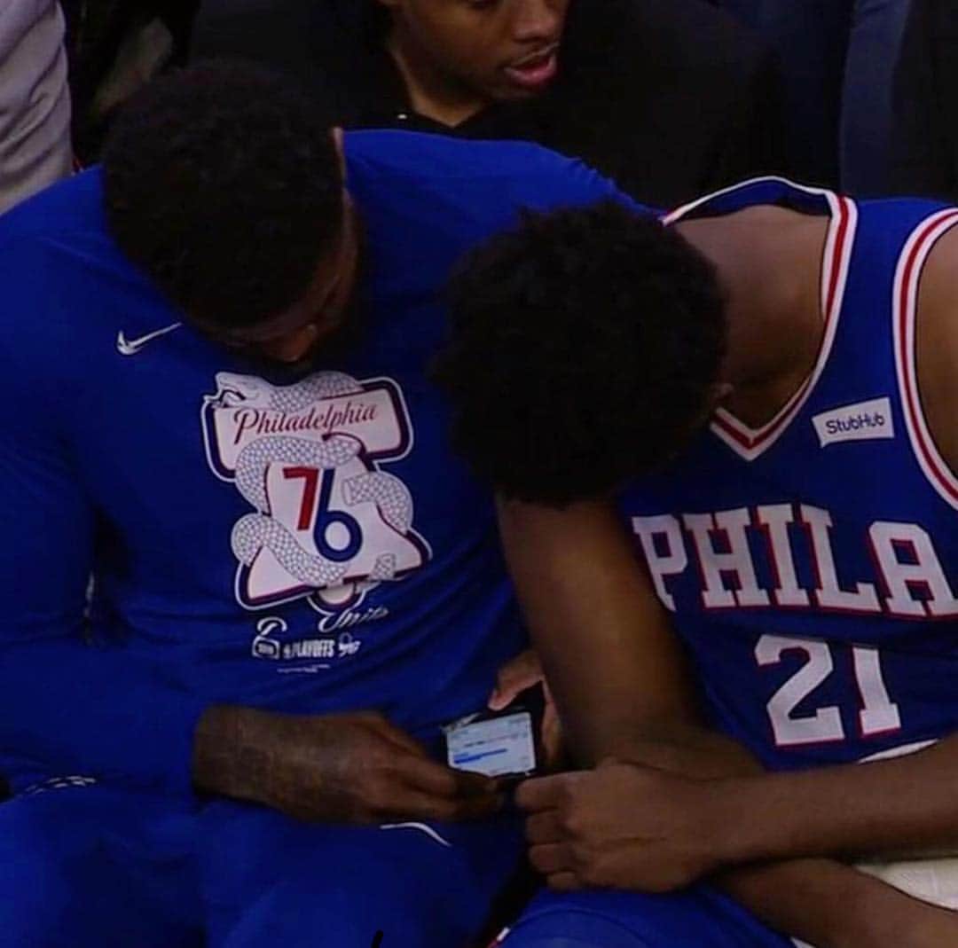 レイチェル・ニコルズさんのインスタグラム写真 - (レイチェル・ニコルズInstagram)「First day of the playoffs: - No. 6 #Nets beat No. 3 #Sixers, Ben Simmons booed, Amir Johnson & Joel Embiid w/a cell phone on the bench, Johnson fined by team - No. 7 #Magic beat No.2 #Raptors, Toronto is 2-14 in Game 1’s - No. 7 #Spurs beat No. 2 #Nuggets - KD tossed from #Warriors-#Clippers along with Patrick Beverly Very on-brand, #NBA.」4月14日 15時00分 - rachel_nichols