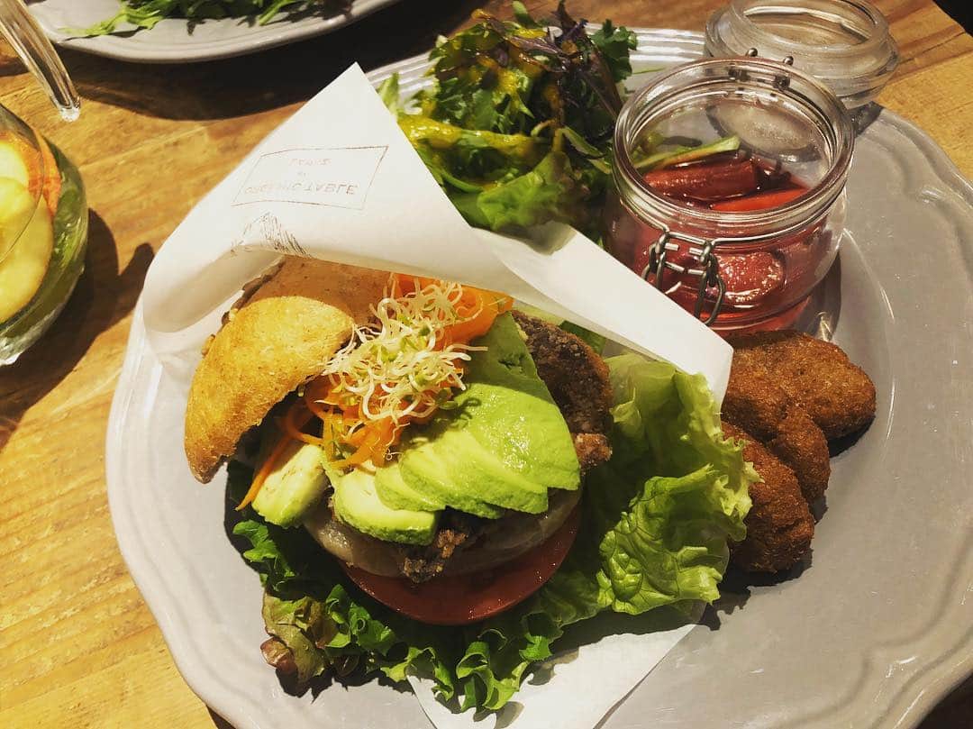 西畑亜美のグルメインスタ