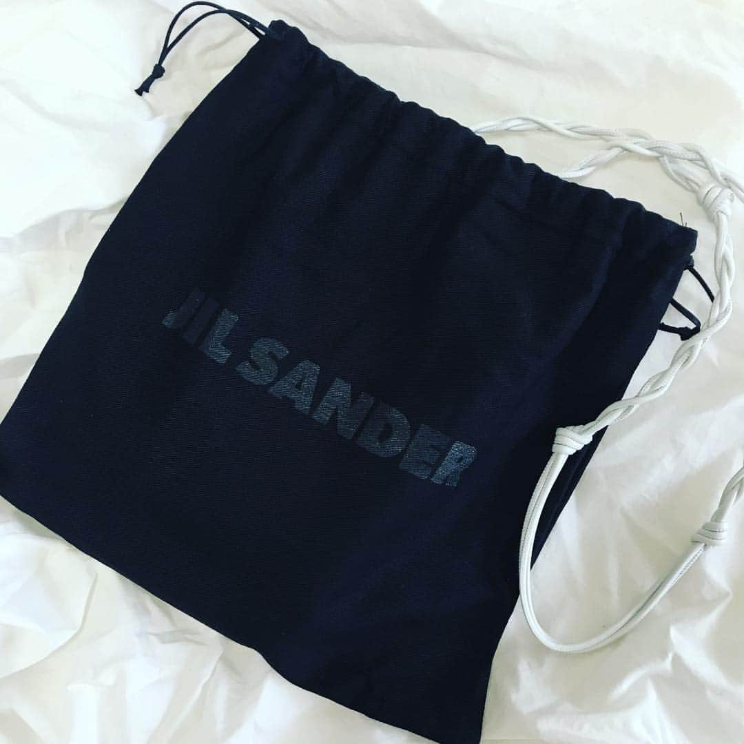 liiiiche23のインスタグラム：「・ ・ 👻👻 ・ ・ #fashion #jilsander #ジルサンダー  #instafashion #instagood #instalook #newin #noel_media」