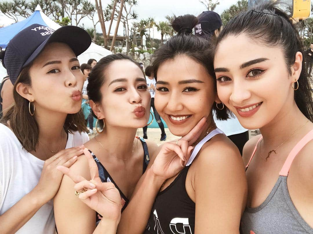 黒木なつみさんのインスタグラム写真 - (黒木なつみInstagram)「﻿ See you next 👉 👉 👉﻿ ﻿ YOKOHAMA #RUNSUPYOGA﻿ ﻿ 💋💋💋💋💋﻿ ﻿ #roxyfitness﻿ #runsupyoga﻿ #Okinawa﻿」4月14日 17時14分 - natsumi0086