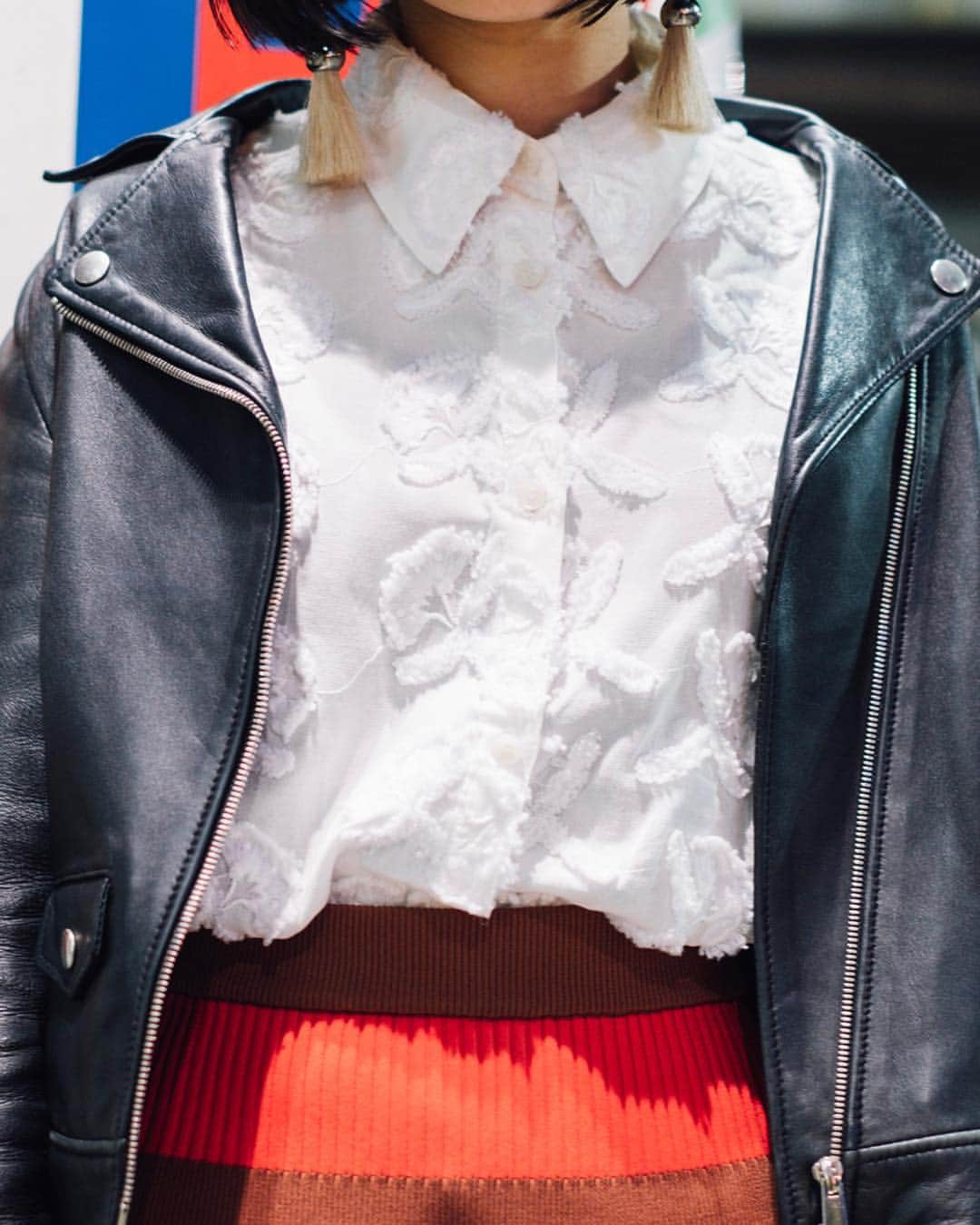 Fashionsnap.comさんのインスタグラム写真 - (Fashionsnap.comInstagram)「【#スナップ_fs】 Name のの  Jacket #UNITEDTOKYO Shirt #AKIRANAKA Skirt #AKIRANAKA Shoes #UNITED NUDE Earrings #TOGA  #fashionsnap #fashionsnap_women」4月14日 17時16分 - fashionsnapcom