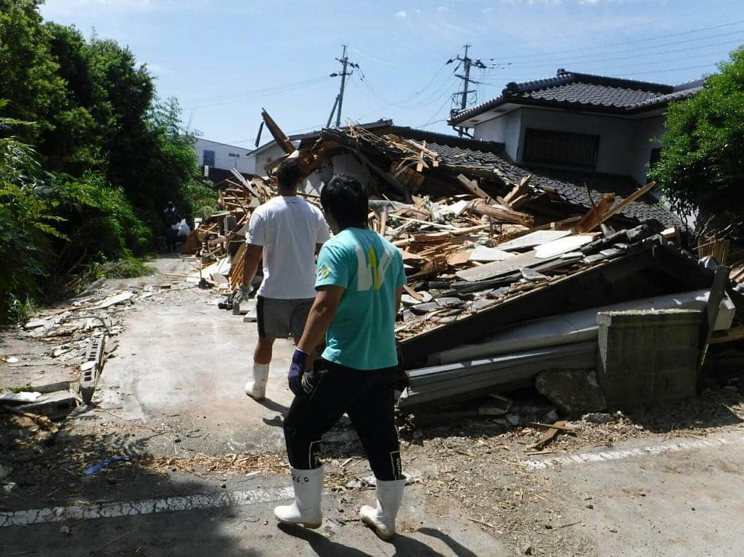 吉岡世起さんのインスタグラム写真 - (吉岡世起Instagram)「3年前の今日を忘れることはないでしょう。 故郷に想いを馳せる日 #熊本 #地震 #3年前 #経験 #忘れない」4月14日 18時10分 - seikiyoshioka