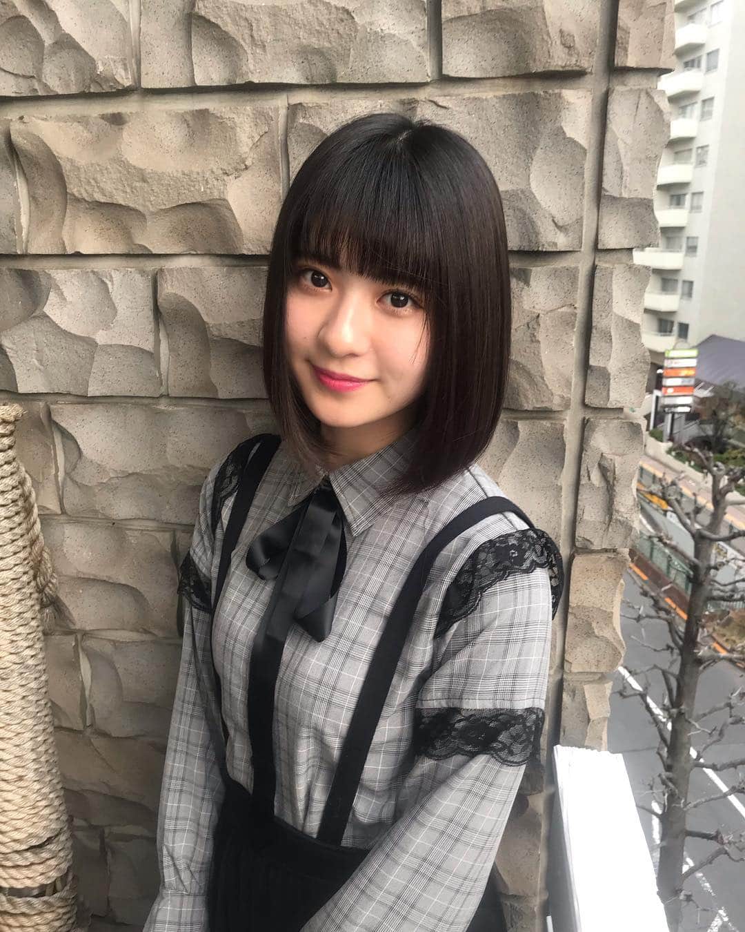 山田南実さんのインスタグラム写真 - (山田南実Instagram)「. 4月1日よりNew Openした @logshibuya2 さんにてストレートパーマとトリートメントをしていただきました🌼 本当に変化が凄くて感動です！ 本当に有難うございました😭✨ また是非宜しくお願い致します！  #logshibuya2 #shibuya #tokyo #hair #hairsalon #hairstyle」4月14日 18時04分 - 373_yamada