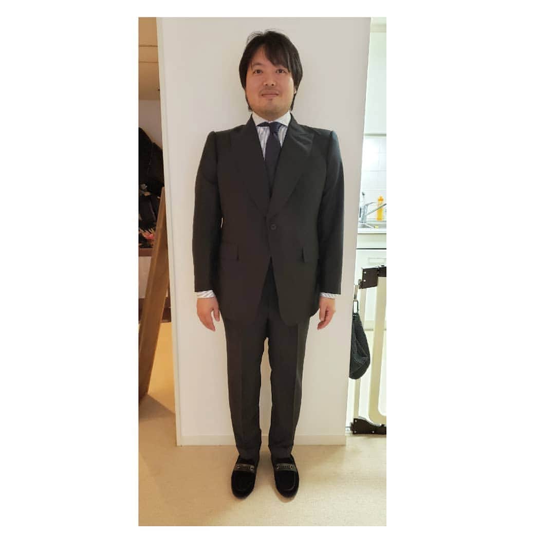 信國太志のインスタグラム：「野田氏のキッドモヘアスーツ Mr. Noda in his kid mohair suits. #bespoke #suits  #bespoketailor #tailor #taishinobukuni #mensfashion #tailoredclothing」