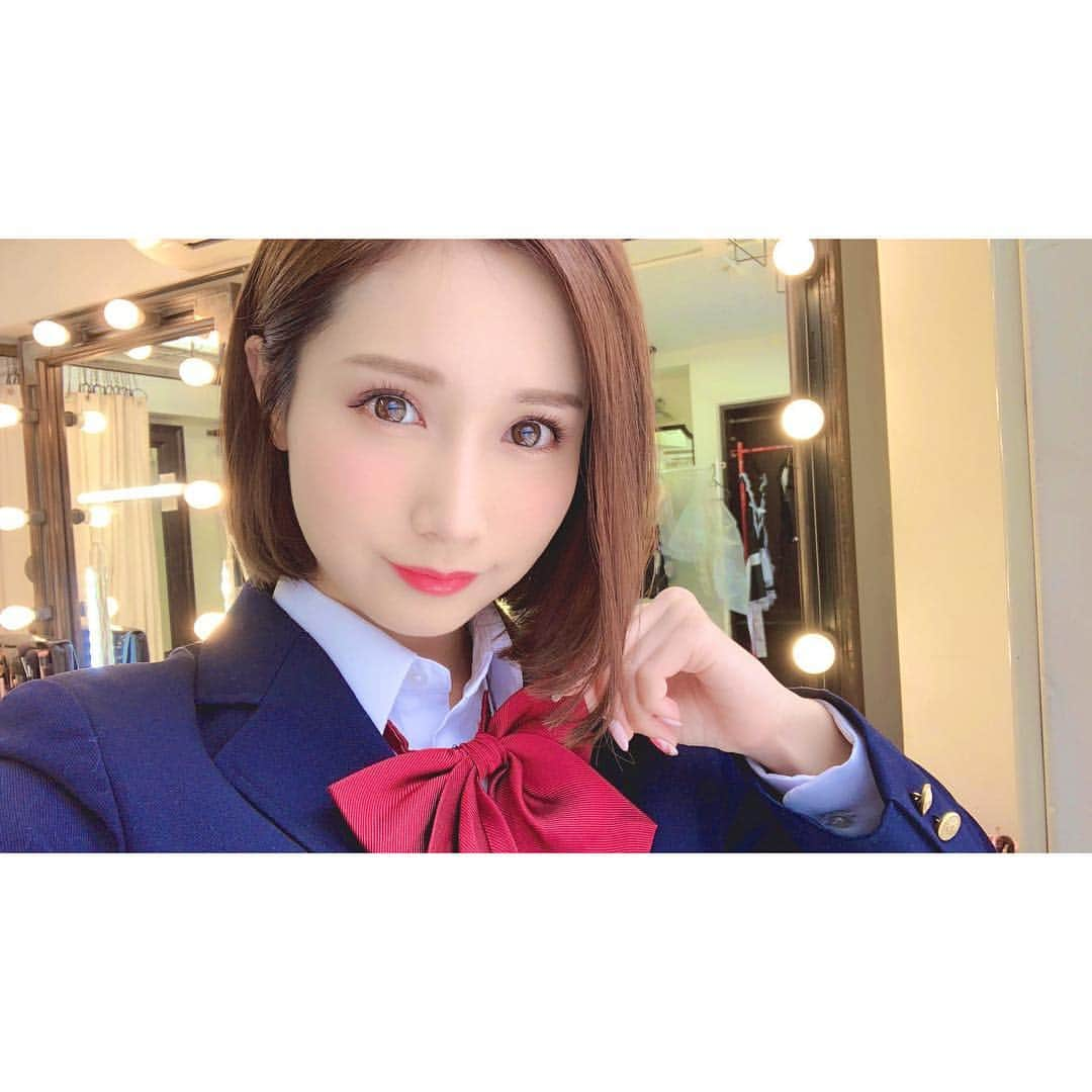 小島みなみさんのインスタグラム写真 - (小島みなみInstagram)「. . #制服 着たり #メイド 着たり . 今日はラブリーな撮影。笑 . 前はよく着てたけど 最近着てないから なんか..ざわざわしました。笑 . 出来上がりをお楽しみに😊 . . . #ゲーム撮影 #先生学校でしようよ  #メイドリーム」4月14日 18時29分 - kojima_minami_373