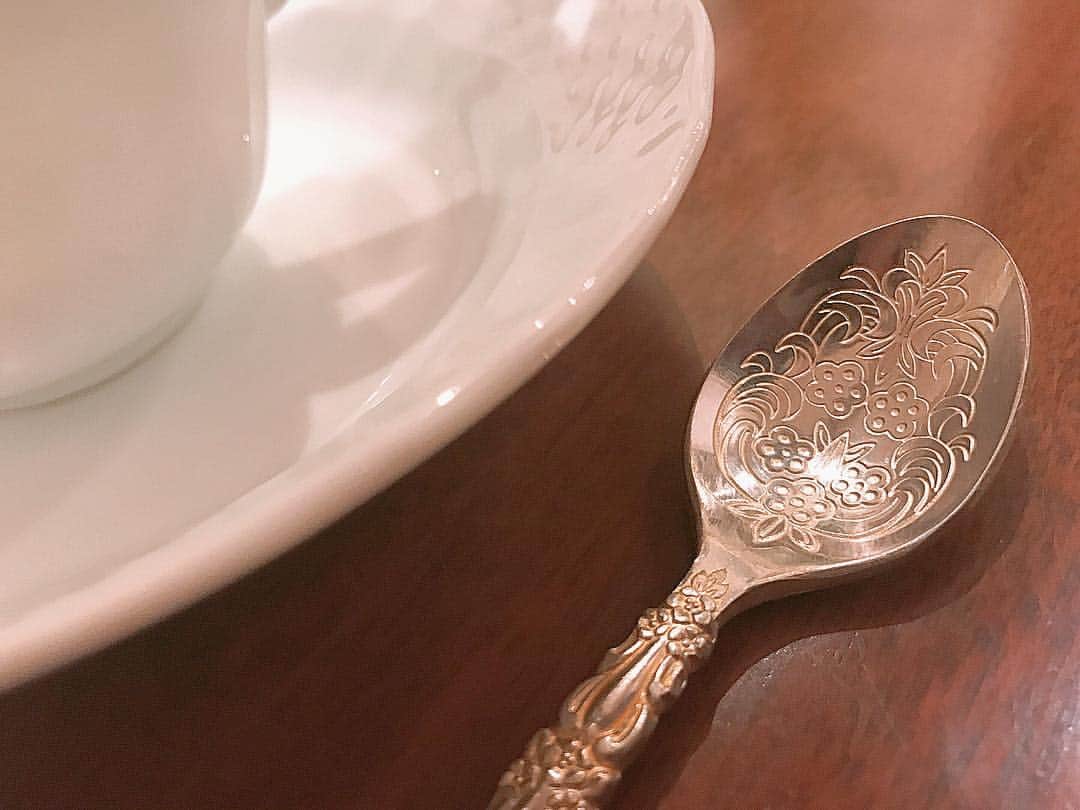 斉藤瑞季のインスタグラム：「気になってた喫茶店にはいったら スプーンの柄が可愛かった☕️ #喫茶店 #喫茶 #喫茶部 #コーヒー #coffe」