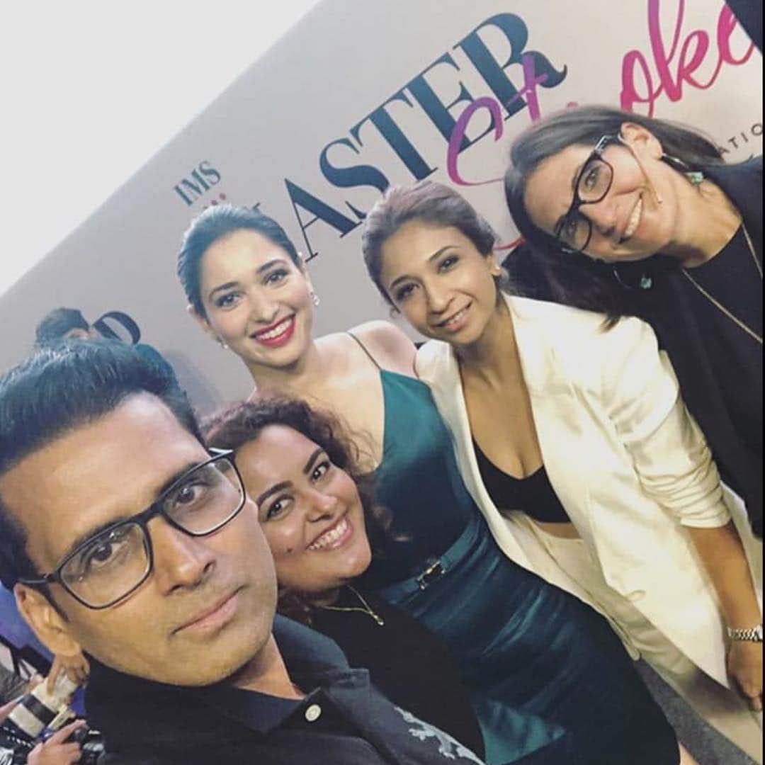 ボビー・ブラウンのインスタグラム：「My India posse. @makeupbypompy @iadhuna @indiamakeupshow @tamannaahspeaks @reemasblok_t  @billymanik81」