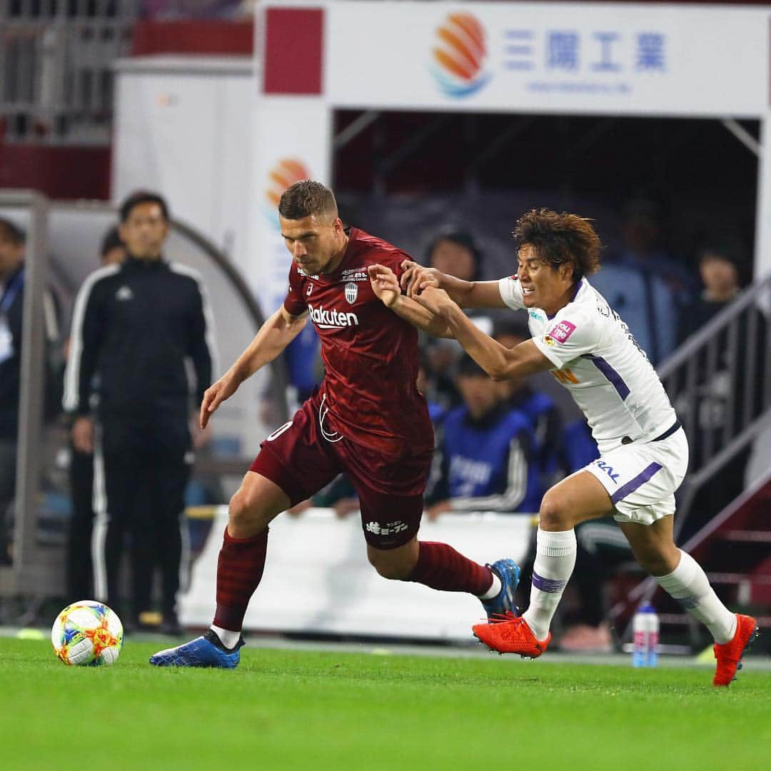 ヴィッセル神戸さんのインスタグラム写真 - (ヴィッセル神戸Instagram)「FULLTIME  VISSEL KOBE 2-4 SANFRECCE HIROSHIMA . #Vissel #visselkobe #ヴィッセル神戸 #WeAreKobe #一致団結 #神戸vs広島 #jleague #jリーグ」4月14日 18時34分 - visselkobe