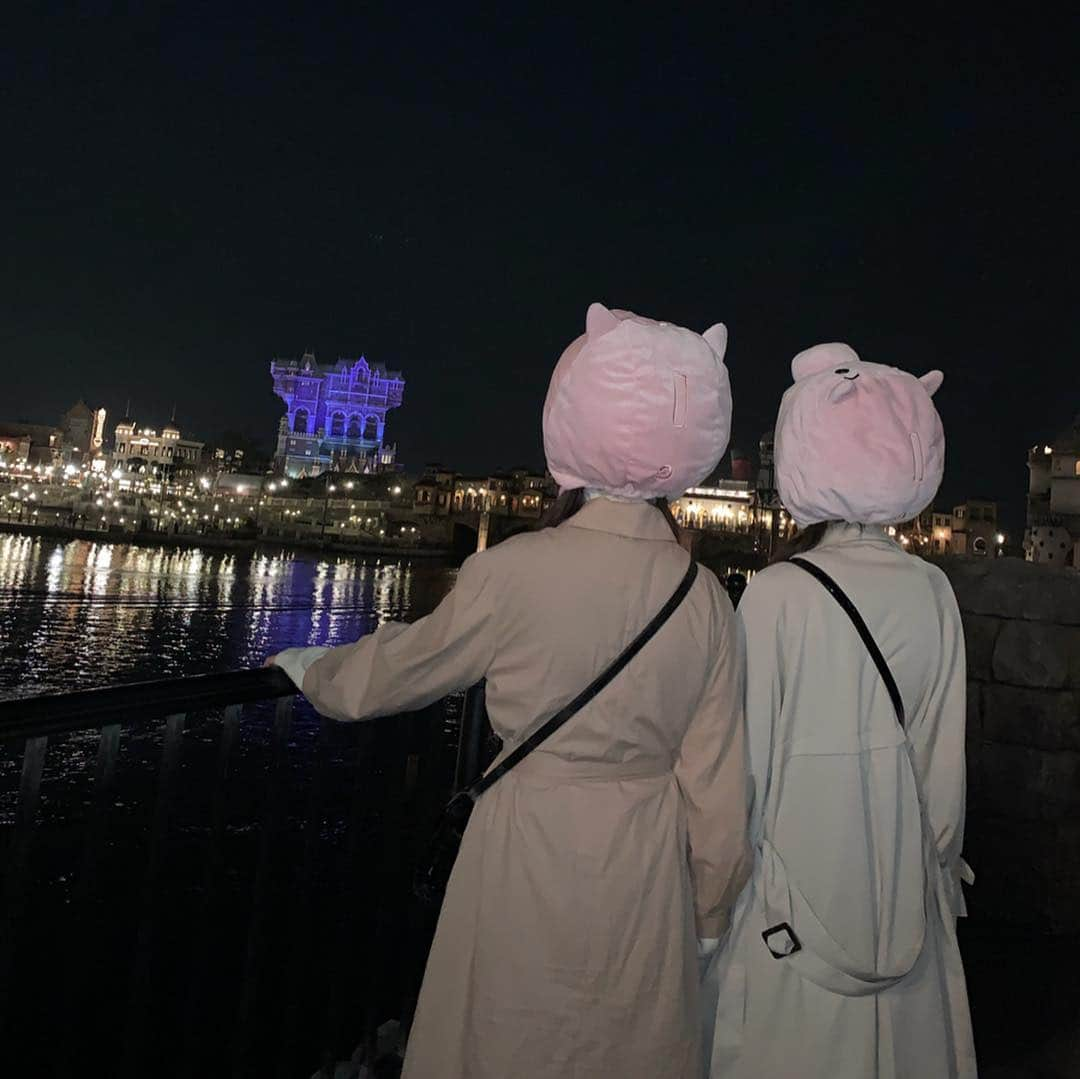 涼海花音さんのインスタグラム写真 - (涼海花音Instagram)「ディズニーは彼女と🐷」4月14日 18時40分 - kanon_1228