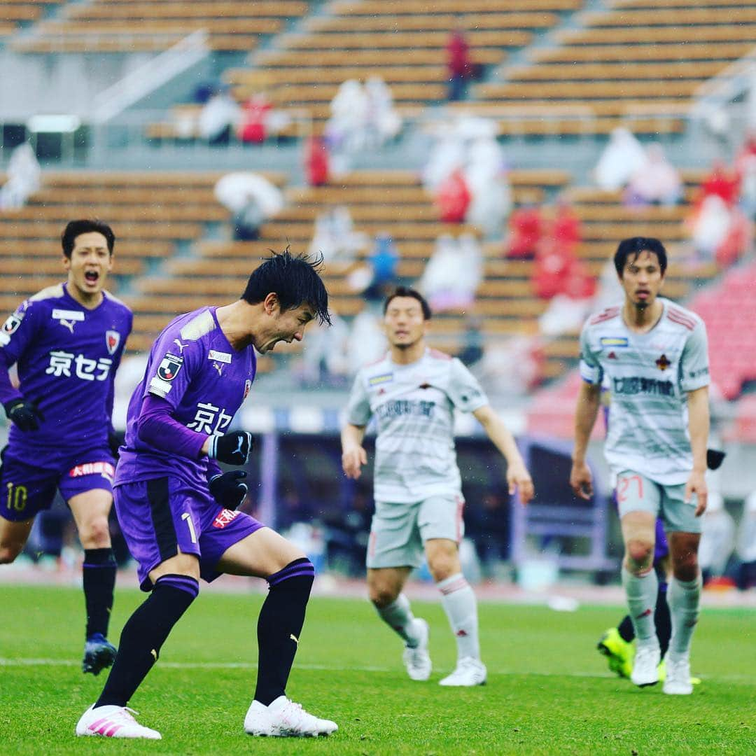 京都サンガF.C.さんのインスタグラム写真 - (京都サンガF.C.Instagram)「【第9節vs金沢】 2019明治安田J2リーグ第9節 📅4月14日（日）14:03K.O. 🏟️西京極 🆚京都2⃣-1⃣金沢 ⚽#金久保順 ⚽️#仙頭啓矢 #今季初ゴール #sanga #京都サンガ #TEAM京都 #闘紫」4月14日 18時41分 - kyotosanga_official