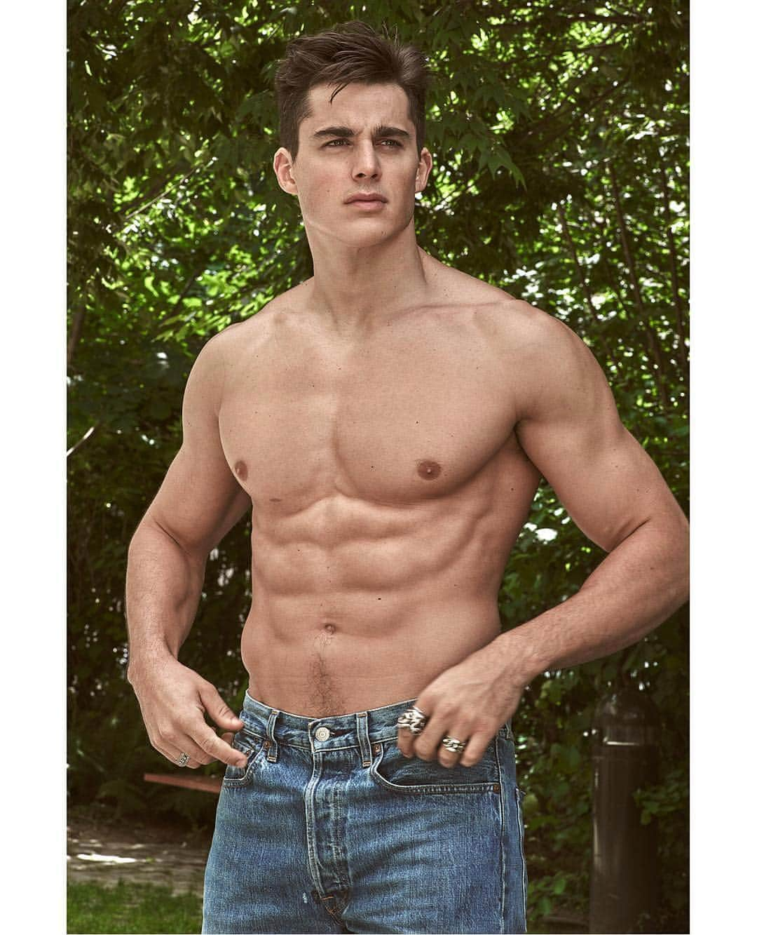 ピエトロ・ボセリさんのインスタグラム写真 - (ピエトロ・ボセリInstagram)「When in Paris」4月15日 4時30分 - pietroboselli