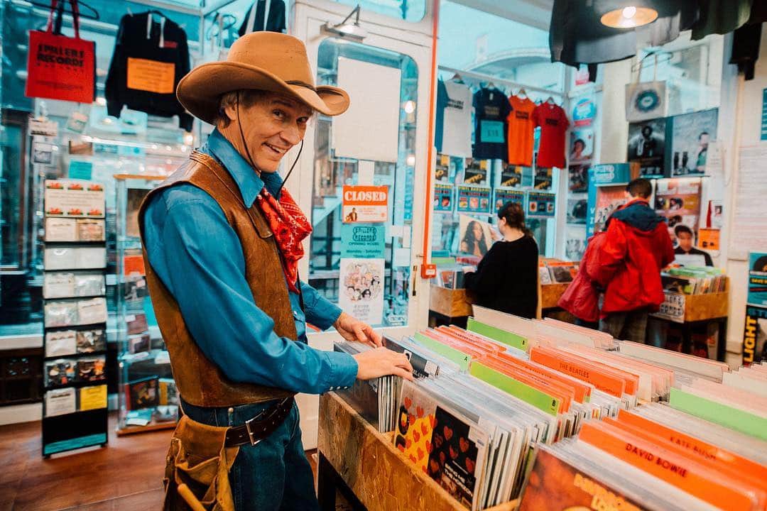 Don Brocoさんのインスタグラム写真 - (Don BrocoInstagram)「Happy Record Store day!!! (for yesterday!) What did everyone pick up this weekend?? 📀🤠📀」4月15日 5時03分 - donbroco