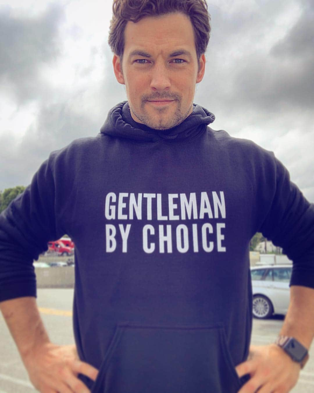 ジャコモ・ジャンニオッティさんのインスタグラム写真 - (ジャコモ・ジャンニオッティInstagram)「Gentleman by choice. All I’ve ever been taught. All I’ve ever known. Go check out my man Brandon Alexander @newagegents page, give him a follow, and buy this sweatshirt if you so desire like I did. Brandon is thankfully one of many people in this social media storm, cutting through the bullshit, and making leaps to talk about what it means today to be a man in the modern world. How we can be better men to our selves, to our women, and also be better fathers to our children. How we can see the events of our past and parents pasts not as mistakes but lessons and move forward in a collective and radical consciousness of upholding, uplifting and redefining what it means... To be a gentleman.  Men, Today and everyday after. Make the choice to be a gentleman.  Men, women and and everyone in between, what does it mean to you to be a gentleman?」4月15日 5時11分 - giacomo_gianniotti