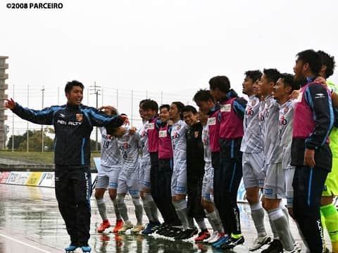 國領一平のインスタグラム：「1-0！ ナイス初勝利！ やっと！ここから！！ 応援ありがとうございました📣  #ac長野パルセイロ #長野パルセイロ #パルセイロ #J3 #カマタマーレ讃岐 #アウェー #penalty #ペナルティ」