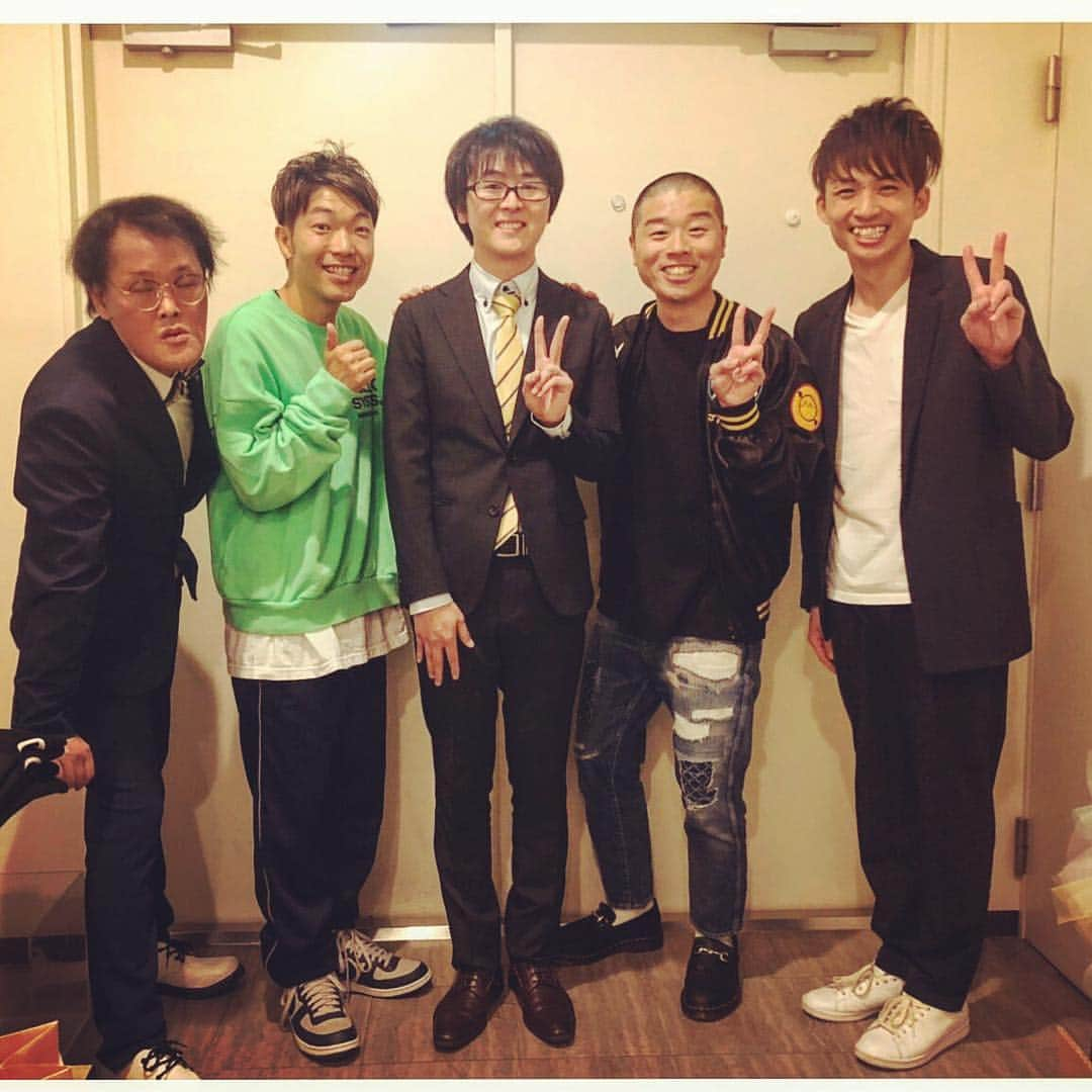 河井ゆずるさんのインスタグラム写真 - (河井ゆずるInstagram)「今日も劇場にお越し下さった沢山のお客さん、ありがとうございました‼️ テレビとかとはまた違う面白さがあると思いますので、まだ劇場に来られた事がない皆さん是非一度遊びに来てください☺️」4月14日 21時19分 - kawaiyuzuru