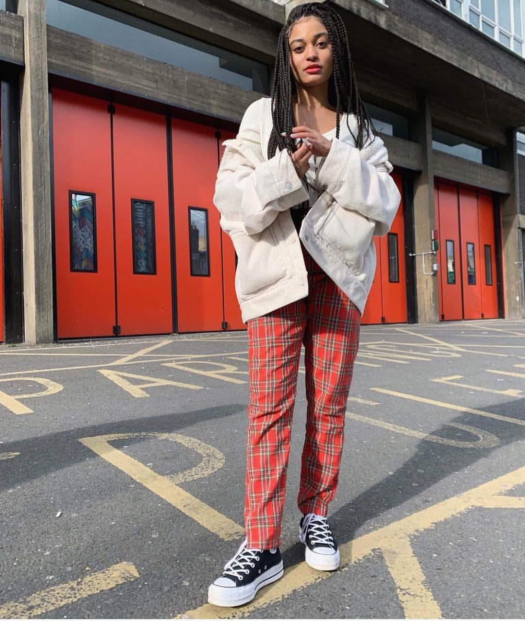 ASOSさんのインスタグラム写真 - (ASOSInstagram)「Classic Converses – as seen on you 😎 🔎 Search ‘Converse’ on ASOS 🗣 Image description: various people wearing Converses」4月14日 21時35分 - asos