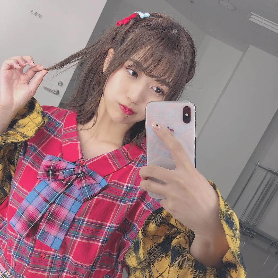 篠崎彩奈さんのインスタグラム写真 - (篠崎彩奈Instagram)「_ U16選抜の「最強ツインテール」 というAKB48のカップリング曲を 23歳がやった結果です👧🏻🎀 #ツインテール #ツインテールアレンジ #ヘアアレンジ #若作り #誰よりも #キャピキャピ頑張った #つもり」4月14日 21時48分 - ayana.s_official