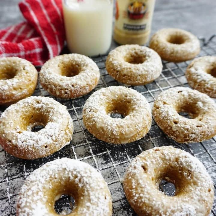 Flavorgod Seasoningsさんのインスタグラム写真 - (Flavorgod SeasoningsInstagram)「Glazed Pumpkin Donuts 🥧🍩⁣ .⁣ Made with:⁣ 👉 #flavorgod Pumpkin Pie⁣ -⁣ On Sale here ⬇️⁣ Click the link in the bio -> @flavorgod⁣ www.flavorgod.com⁣ .⁣ Ingredients:⁣ 2 cage free eggs⁣ 1 cage free egg white⁣ 1/4 cup coconut sugar⁣ 1/4 cup canned pumpkin puree⁣ 1 1/2 tablespoons  Pumpkin Pie Flavorgod⁣ 1 teaspoon of vanilla extract ⁣ 1 1/4 cups of oat flour⁣ 1 teaspoon baking powder⁣ .⁣ Icing:⁣ 2 cups powder coconut sugar⁣ 1 tablespoon of Pumpkin Pie Flavorgod⁣ 1/2 teaspoon vanilla extract⁣ 3 to 4 tablespoons of water⁣ .⁣ Instructions:⁣ Heat the oven to 375F.⁣ Grease donut pan and set aside.⁣ In a mixing bowl, add all the ingredients. Beat on medium to low speed until thick and no lumps remain.⁣ Divide the batter between the 10 donut holes and bake in oven for 10 minutes or until toothpick comes out clean.⁣ Remove from the oven, let to cool for 5-10 minutes.⁣ To make the icing, in a mixing bow add the powder sugar, Pumpkin Pie Flavorgod and vanilla extract. About 1 tablespoon at a time, add enough water to make a thick but spreadable glaze.⁣ Top each donut with a little icing, let dry then sprinkle with additional powdered sugar.」4月14日 22時00分 - flavorgod