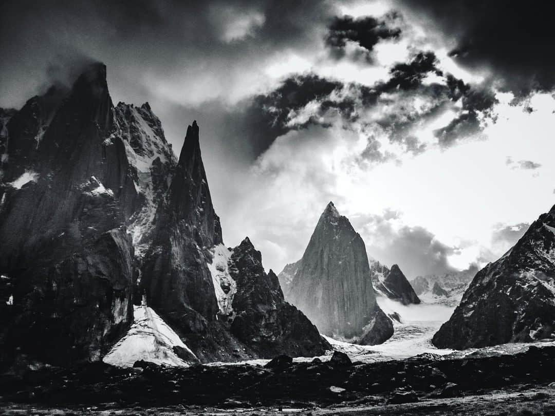 National Geographic Travelさんのインスタグラム写真 - (National Geographic TravelInstagram)「Photo by @renan_ozturk | The Trango Towers.  This was the place that inspired it all for me and still provides the good kind of goosebumps that keep me coming back for more Himalayan adventures. Follow @renan_ozturk in the coming months for updates from a @natgeo assignment at the roof of the world.」4月14日 22時01分 - natgeotravel