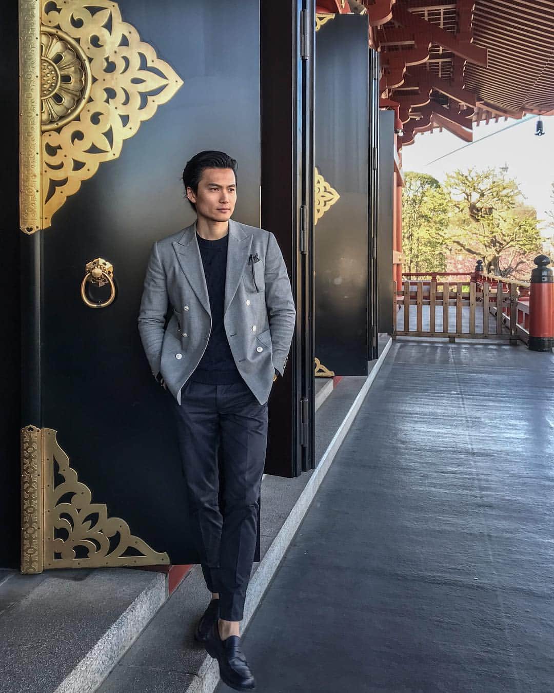 のインスタグラム：「What I see in new will broaden my knowledge. 新しい事を知って、見る、感じる  #japanese #temple #see #something #new #เทสล่า #見聞 #日本 #世界 #を #もっと知りたい #やっと #春」