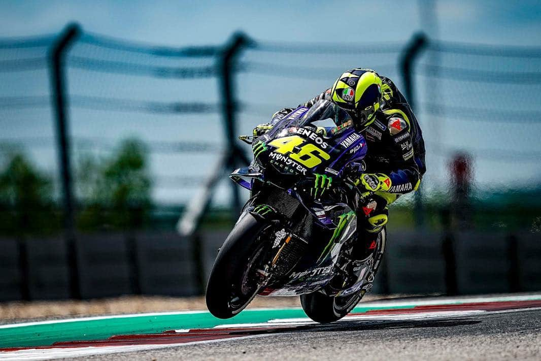 バレンティーノ・ロッシさんのインスタグラム写真 - (バレンティーノ・ロッシInstagram)「Circuit of the Americas,Austin Saturday,official practice 📸 @falex79 @mighelon」4月14日 22時38分 - valeyellow46