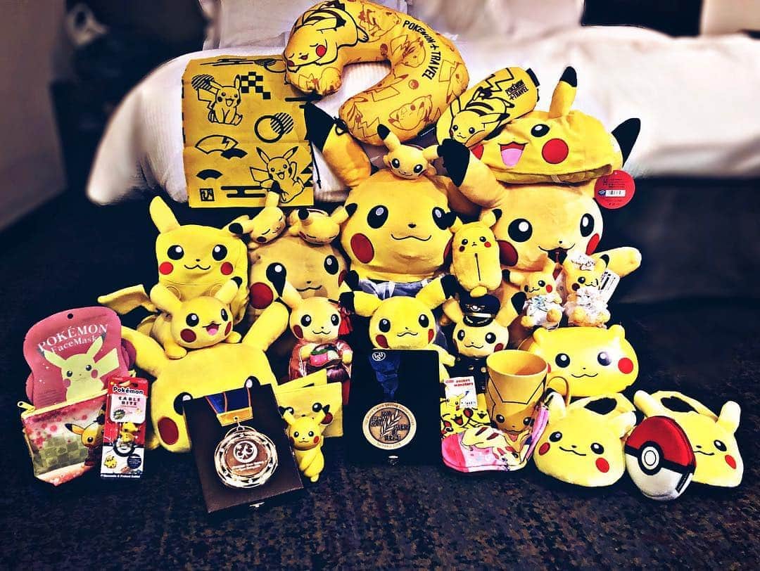 ナタリア・ザビアコさんのインスタグラム写真 - (ナタリア・ザビアコInstagram)「Небольшой улов за полтора месяца 😅👌🏻 Small catch after a month and a half #pokemon #pikachu #japan #yellow #покемон #пикачу #япония #желтый」4月14日 22時50分 - natalia_zabiiako