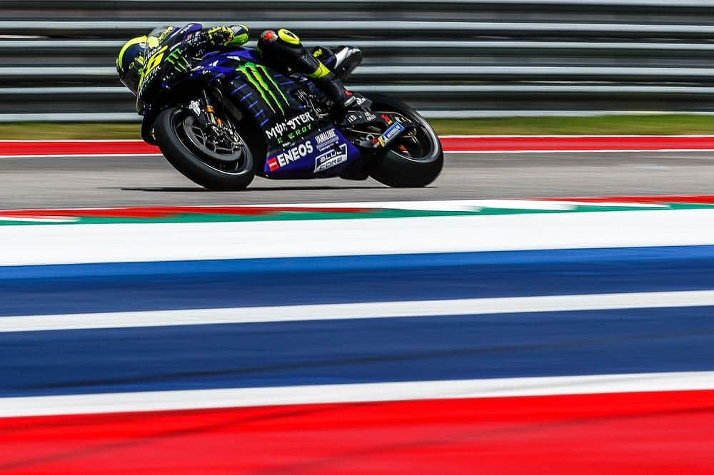 バレンティーノ・ロッシさんのインスタグラム写真 - (バレンティーノ・ロッシInstagram)「Circuit of the Americas,Austin Saturday,official practice 📸 @gigisoldano @jesusrobledo」4月14日 22時44分 - valeyellow46