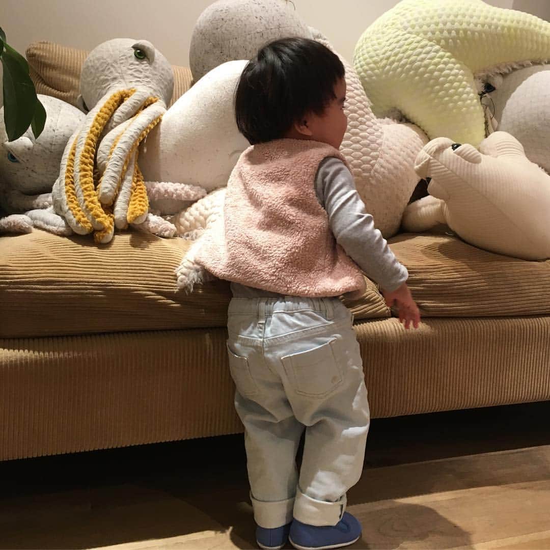 根岸由香里さんのインスタグラム写真 - (根岸由香里Instagram)「. 娘のコーディネート☺︎ 小さくても似合う服を着てもらいたいなと思う。」4月14日 22時53分 - yukarinegishi