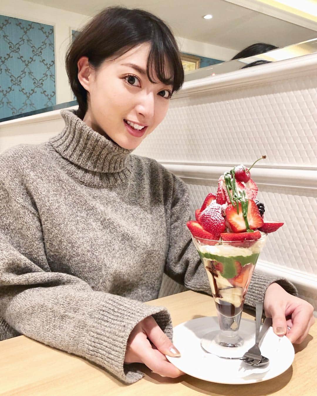 青木育日のグルメインスタ