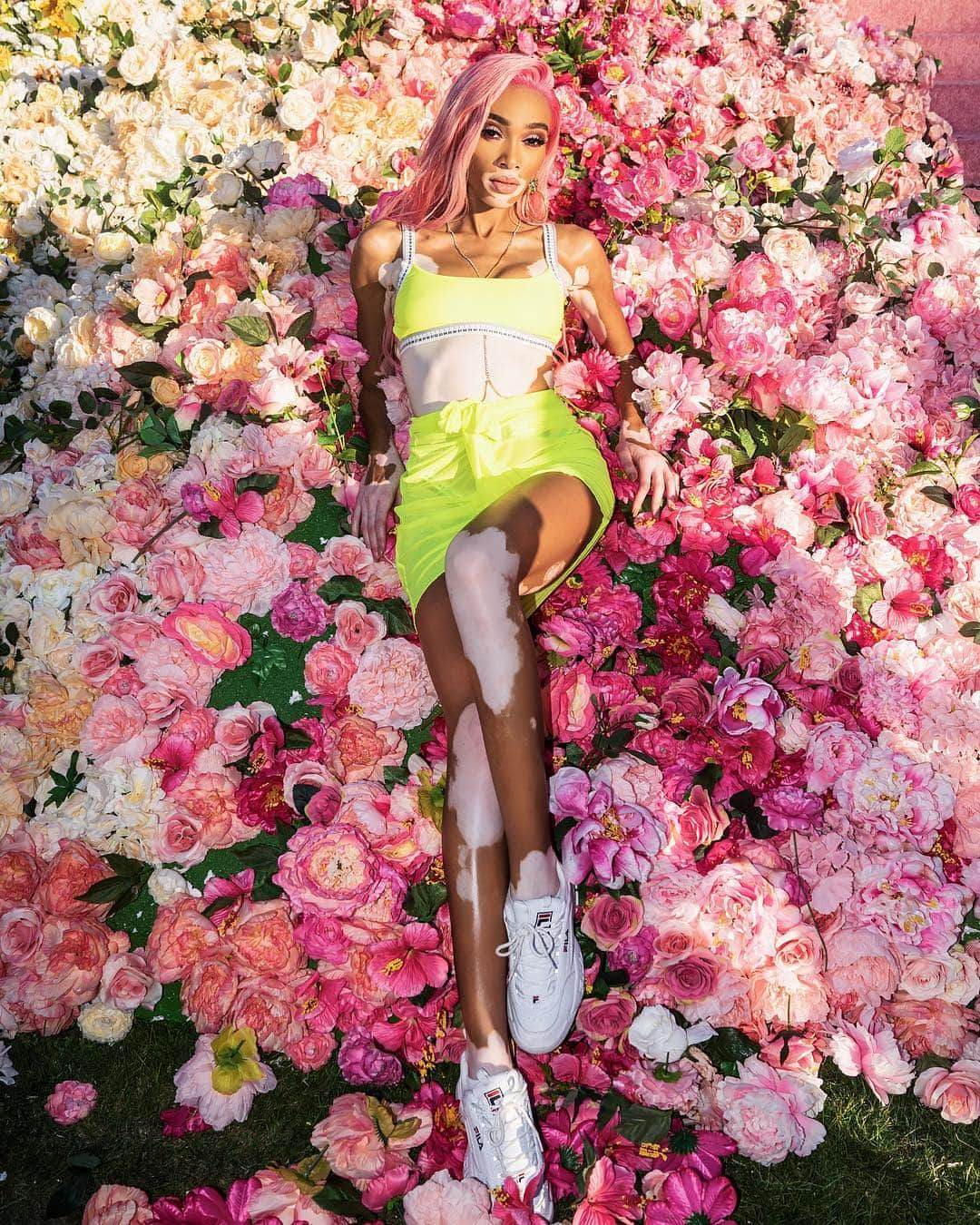 ウィニー・ハーロウさんのインスタグラム写真 - (ウィニー・ハーロウInstagram)「🌸 Barbie World 🌸 makeup by me all weekend 💘」4月15日 5時47分 - winnieharlow
