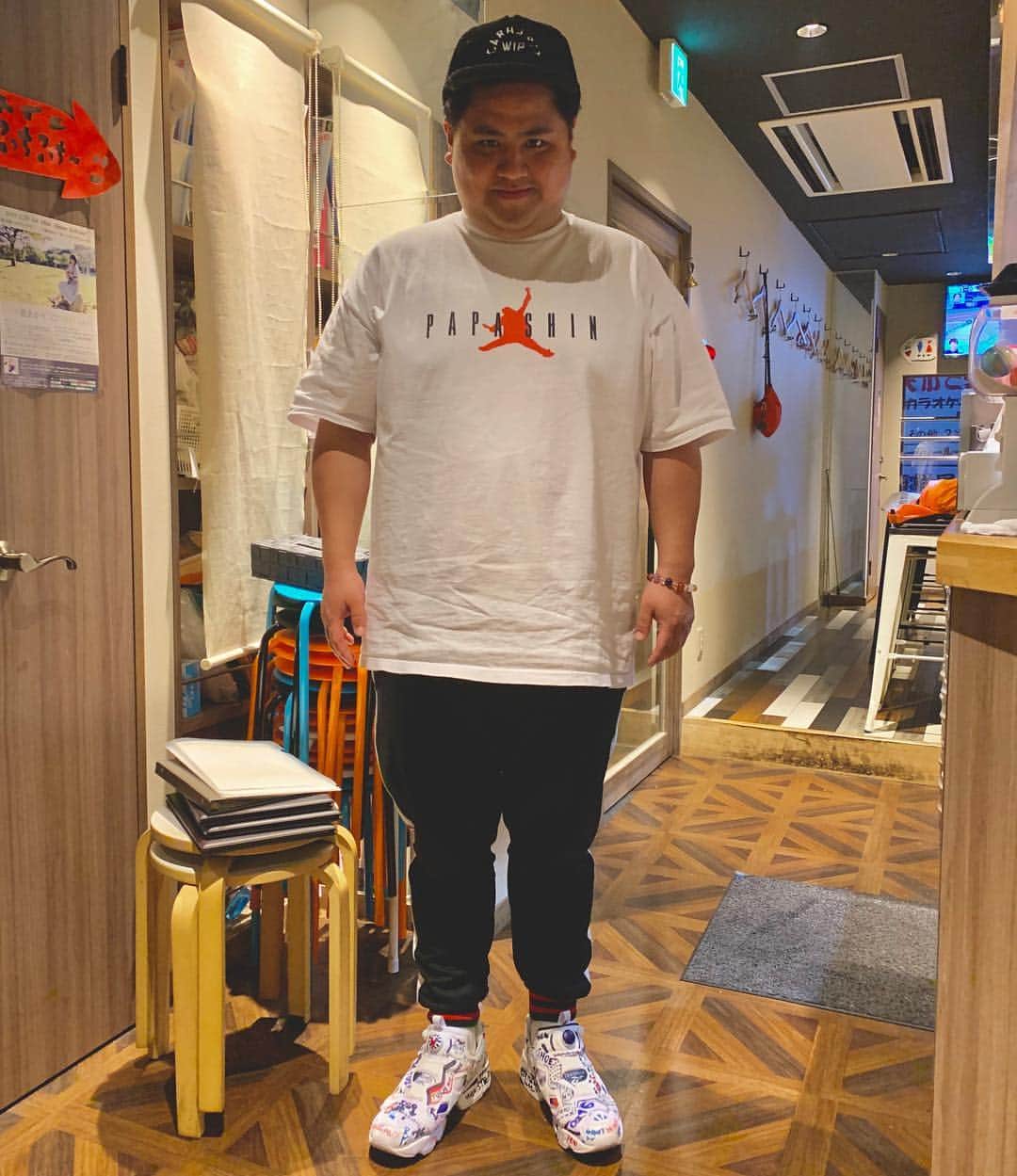 池田真一のインスタグラム：「VETEMENTS のポンプフューリー ネットでめちゃくちゃ安くで見つけたー！ 嬉し過ぎー！！！！ この嬉しさわかる人おる？？」