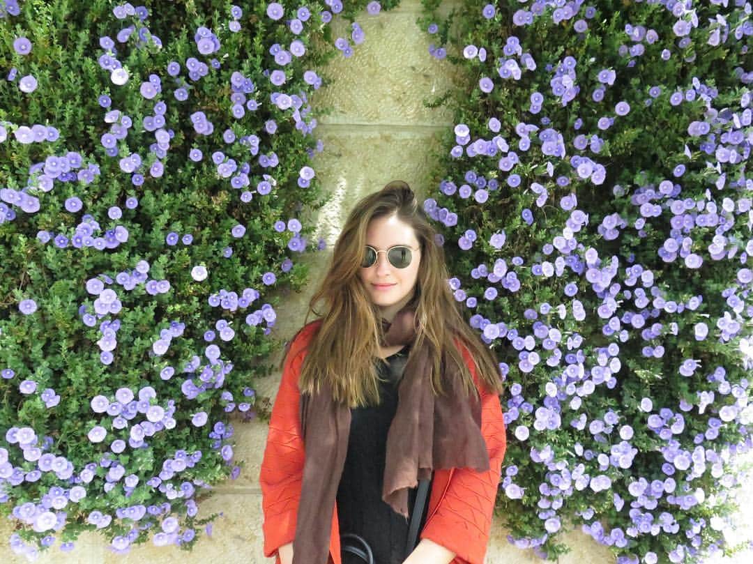 タリアナ・バルガスさんのインスタグラム写真 - (タリアナ・バルガスInstagram)「Un día de nunca olvidar, hoy hace dos años llenos de gozo estábamos entrando a Jerusalén por primera vez un domingo de ramos. Entender el mensaje de la Semana Santa es un regalo del cielo #DomingodeRamos deslicen para vivir un momentico de ese gran momento 🙏🏻 @alejoeder Como recuerdan su mejor Semana Santa ?」4月15日 0時41分 - talianav