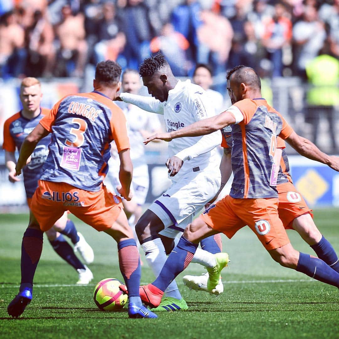 リーグ・アンさんのインスタグラム写真 - (リーグ・アンInstagram)「✅ Victoire du #MHSC dans le Derby de l'Occitanie ⚽️ 61e but du "Supersub" #Camara 👟 2 passes dé. d'#Aguilar 📈 La Paillade remonte à la 6e place 🆚 #MHSCTFC (2-1) • • #Ligue1Conforama #MontpellierHSC #SouleymaneCamara #RubenAguilar #ToulouseFC #TFC #StadedelaMosson #LaMosson」4月15日 1時30分 - ligue1ubereats