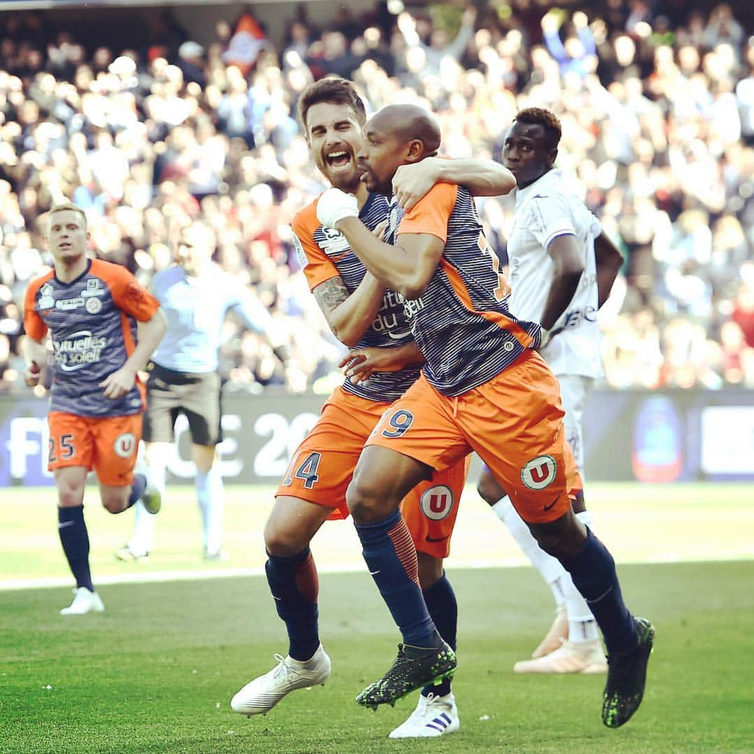 リーグ・アンさんのインスタグラム写真 - (リーグ・アンInstagram)「✅ Victoire du #MHSC dans le Derby de l'Occitanie ⚽️ 61e but du "Supersub" #Camara 👟 2 passes dé. d'#Aguilar 📈 La Paillade remonte à la 6e place 🆚 #MHSCTFC (2-1) • • #Ligue1Conforama #MontpellierHSC #SouleymaneCamara #RubenAguilar #ToulouseFC #TFC #StadedelaMosson #LaMosson」4月15日 1時30分 - ligue1ubereats