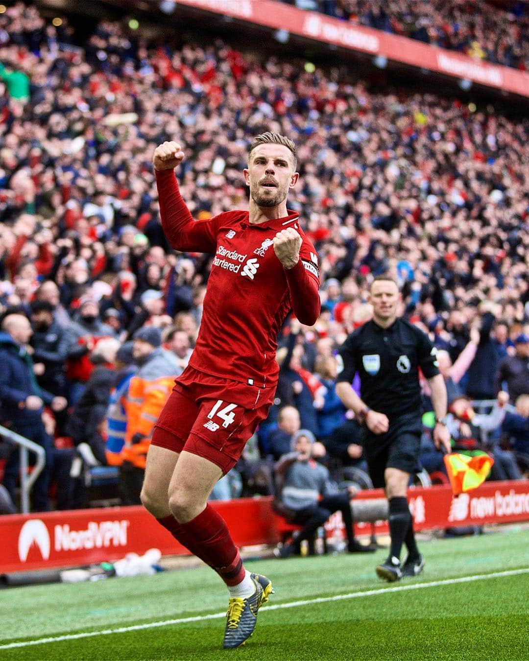 リヴァプールFCさんのインスタグラム写真 - (リヴァプールFCInstagram)「The skipper enjoyed THAT! ❤️ Captain Jordan Henderson 🤩 #LFC #Liverpool #LiverpoolFC」4月15日 2時04分 - liverpoolfc