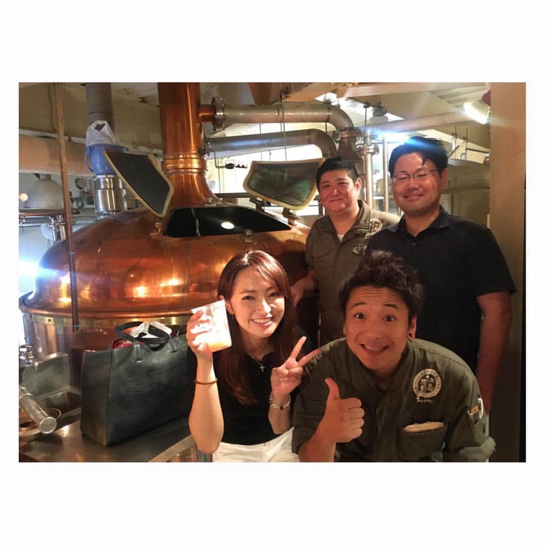 杜野まこさんのインスタグラム写真 - (杜野まこInstagram)「#杜野まこ10th記念イベント  #杜野まこ10th #オリジナルビール #GOLDENMAKOALE #金まこ #ビールの売り子 #初挑戦 #願いが叶う  #仙南シンケンファクトリー #ラベルデザイン カネシゲタカシ さん #とみやはちみつプロジェクト #ありがとう  #鈴大酒店 #通販開始」4月15日 2時30分 - makomorino