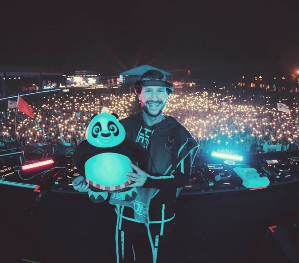 ドン・ディアブロさんのインスタグラム写真 - (ドン・ディアブロInstagram)「PANDAS 🐼 make me HAPPY 😁🙏🏻🇨🇳」4月15日 2時36分 - dondiablo