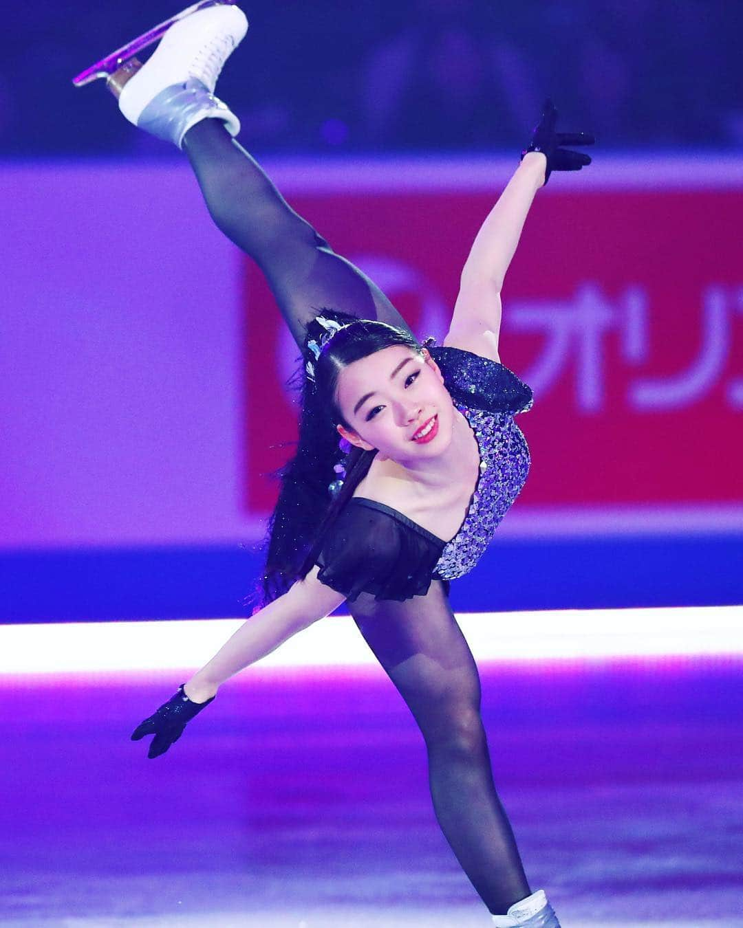 オリンピックチャンネルさんのインスタグラム写真 - (オリンピックチャンネルInstagram)「We say goodbye to the #figureskating season with an impressive World Team Trophy 2019 Gala show at #Fukuoka. 😍⁣⠀ ⁣⠀ Which skaters will you miss the most? Comment below and hit the link in bio to relive #WTTFigure.」4月15日 2時45分 - olympicchannel_x