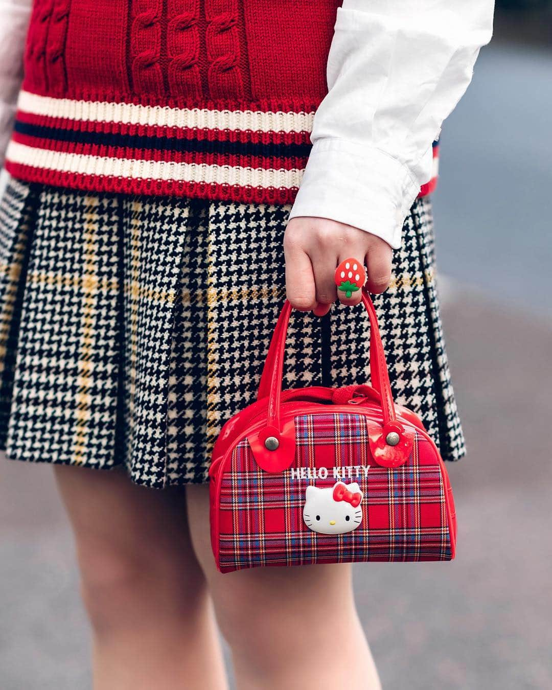 Harajuku Japanさんのインスタグラム写真 - (Harajuku JapanInstagram)「17-year-old Japanese high school student Miori (@miori06kidz) on the street in Harajuku wearing a Pink House knit vest over a Pink House shirt, a plaid skirt from Blue Label, a vintage Hello Kitty plaid handbag, strawberry ring, and Tokyo Bopper shoes.」4月15日 3時25分 - tokyofashion