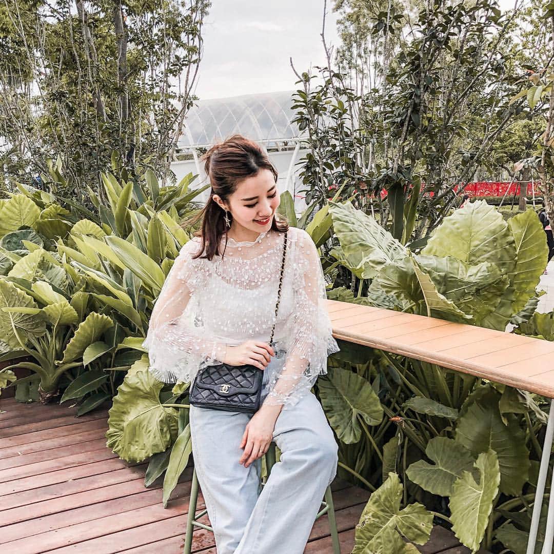 Lilian莉安さんのインスタグラム写真 - (Lilian莉安Instagram)「說多仙就有多仙的雪花上衣 OOTD All by⋯ @dazzlingdazzlin  #whatiwore #ootd #dazzlingdazzlin #springlook」4月15日 14時59分 - itslilian1002