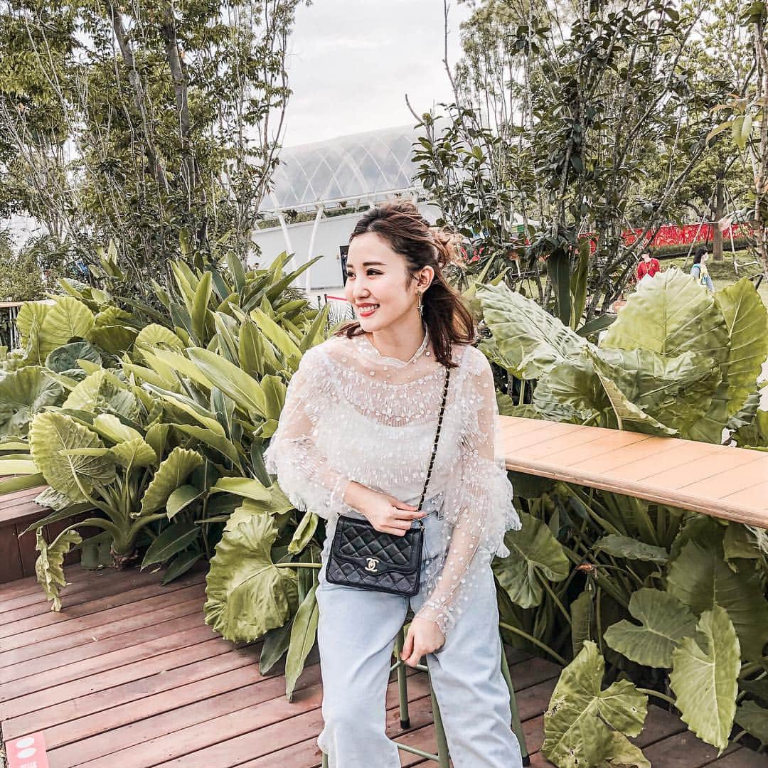 Lilian莉安さんのインスタグラム写真 - (Lilian莉安Instagram)「說多仙就有多仙的雪花上衣 OOTD All by⋯ @dazzlingdazzlin  #whatiwore #ootd #dazzlingdazzlin #springlook」4月15日 14時59分 - itslilian1002