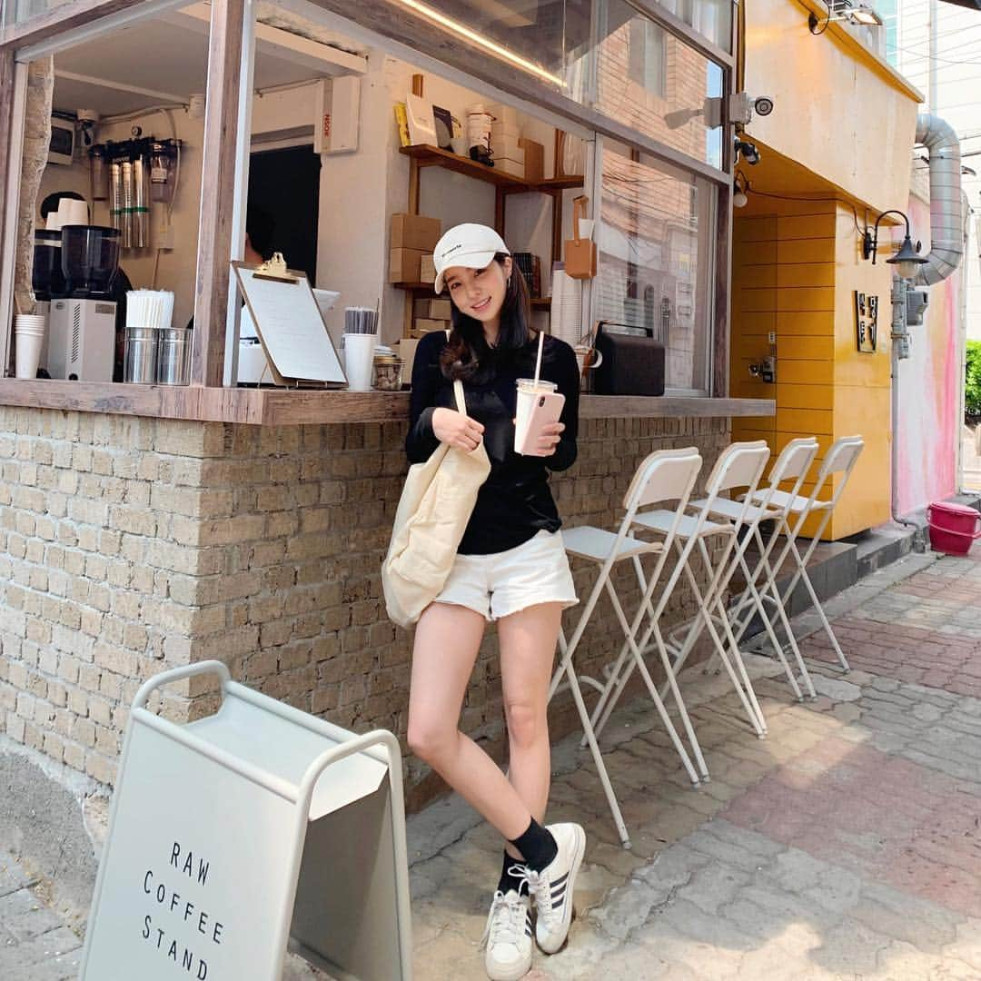 カン・ヘヨンさんのインスタグラム写真 - (カン・ヘヨンInstagram)「이번주도 즐겁게 바쁘게💕🤗」4月15日 13時26分 - mangdoo_noona