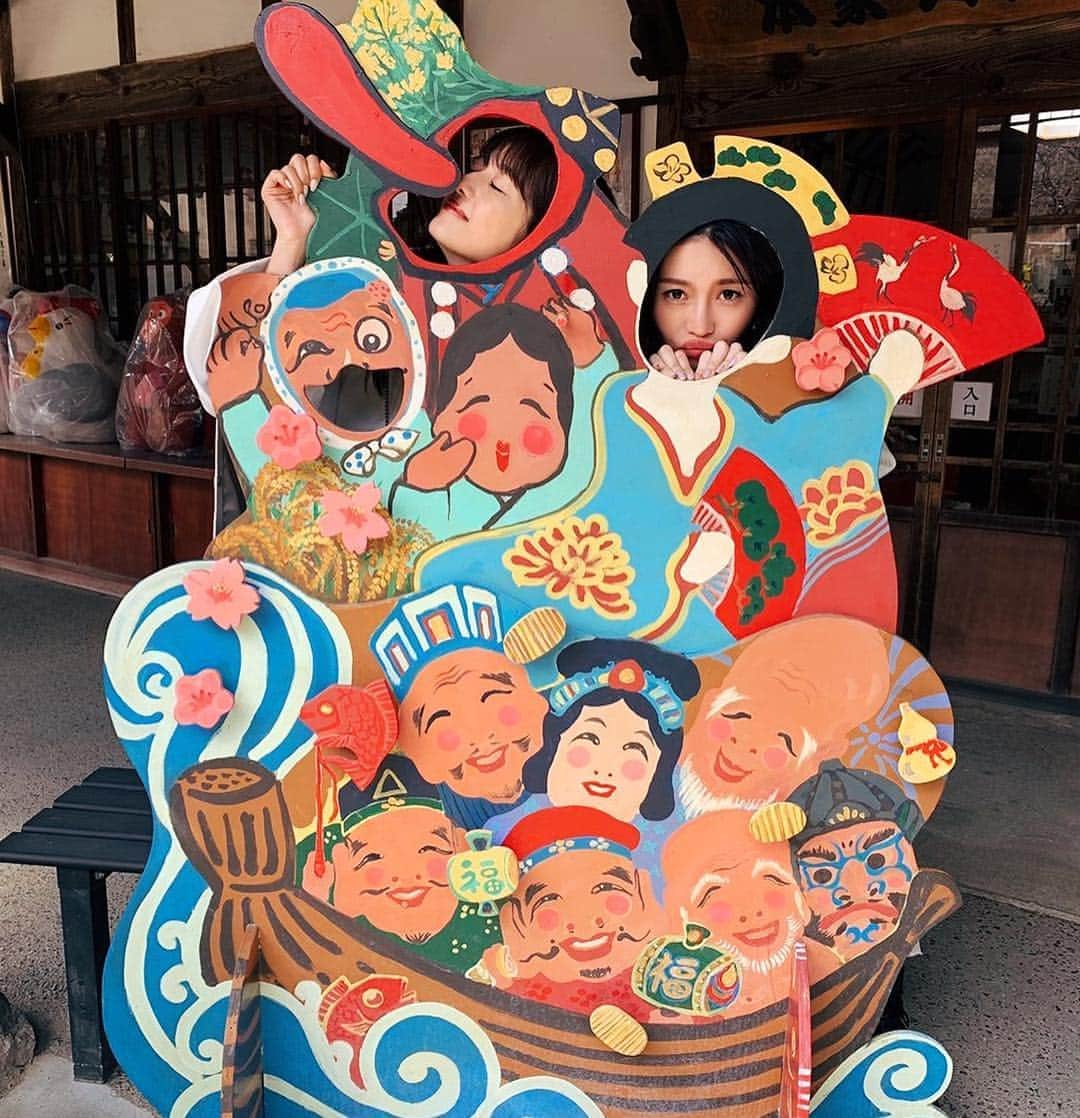 島袋聖南さんのインスタグラム写真 - (島袋聖南Instagram)「福島に来てます！ @ami_komuro と旅ロケ👭🌸 #タビフク」4月15日 13時39分 - seina4444