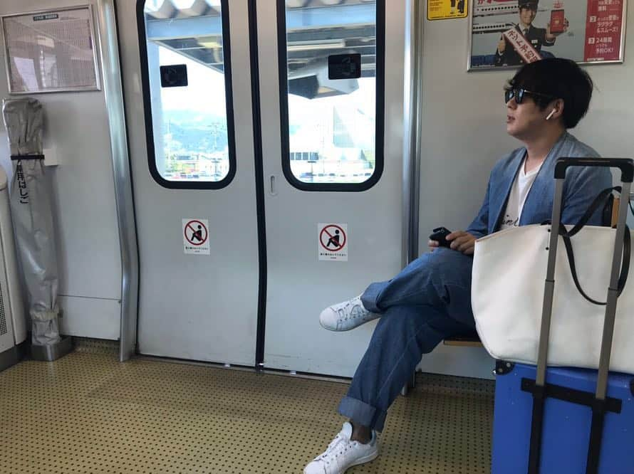 村本大輔さんのインスタグラム写真 - (村本大輔Instagram)「九州ローカル鉄道の旅」4月15日 13時50分 - muramotodaisuke1125