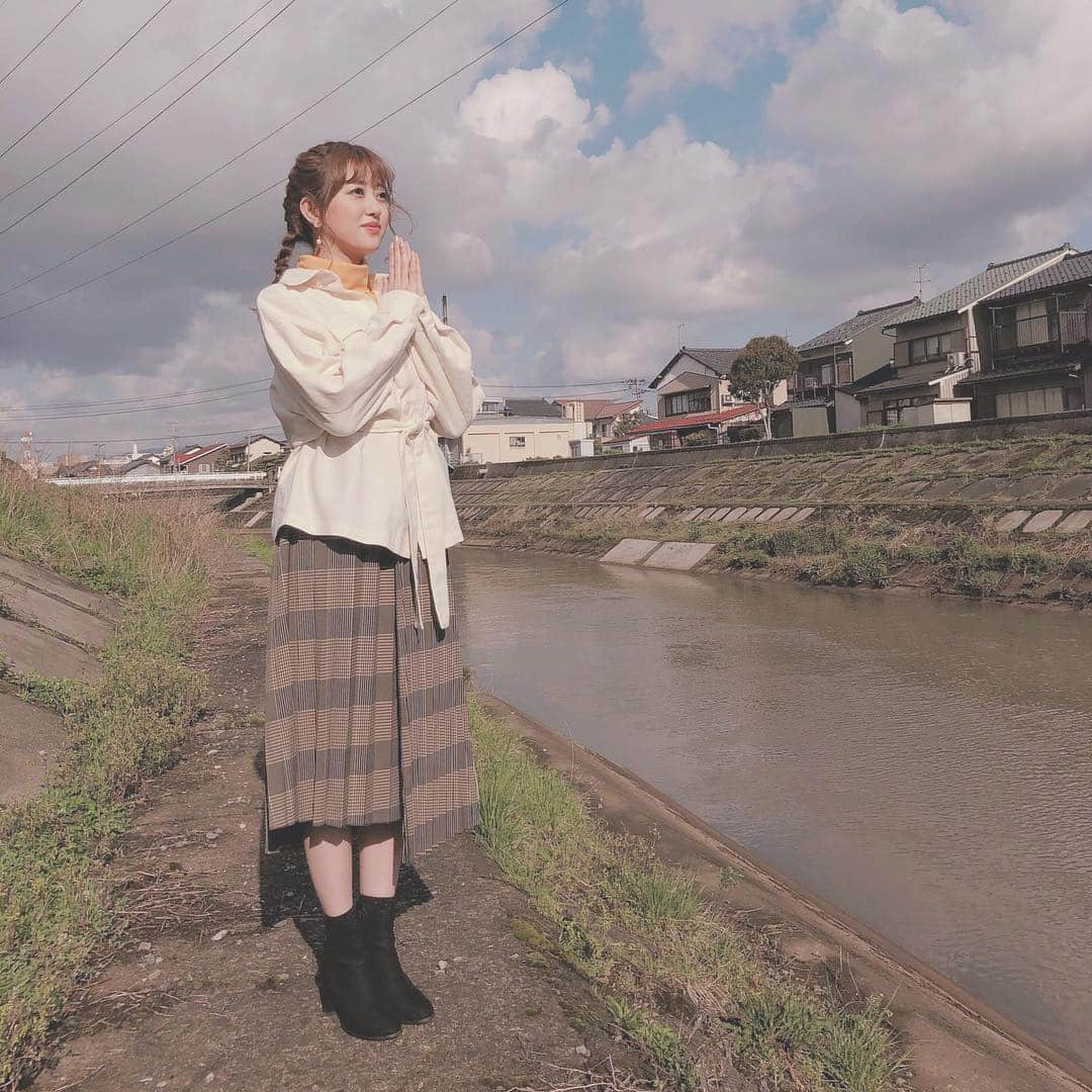 菊地亜美さんのインスタグラム写真 - (菊地亜美Instagram)「・ 多分初めての福井県に来てます🌳✨ 朝からロケしてるよ☺︎ 衣装は タートルとスカート… #stunninglure  トップス… #acym です💛 スタニングルアーもacymも 私服でも大好きなブランド🐣 写真にタグ付けしてます🏷」4月15日 14時14分 - amikikuchi0905