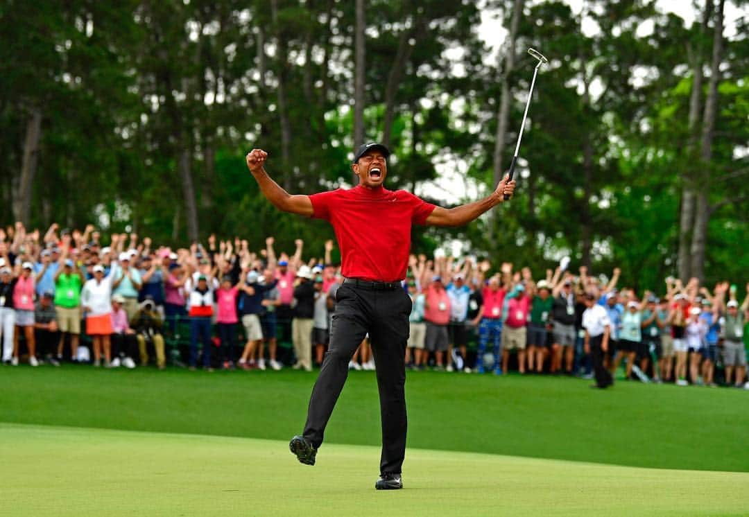 ケヴィン・ゼガーズさんのインスタグラム写真 - (ケヴィン・ゼガーズInstagram)「Greatness.  Talent won the first 14.  Humility and perseverance won this one.  GOAT @tigerwoods」4月15日 5時58分 - kevinzegers1984